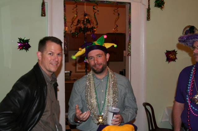 2009/02(February)/02_19_Mardi_Gras_Balcony/640x480_2009-02-19-Balcony-Party-42-Brad-Ren.JPG
