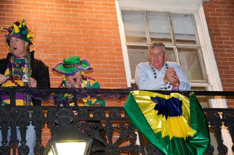 2009/02(February)/02_19_Mardi_Gras_Balcony/800x600_2009-02-19-Balcony-Party-52-Howie-Mike-Randy.jpg