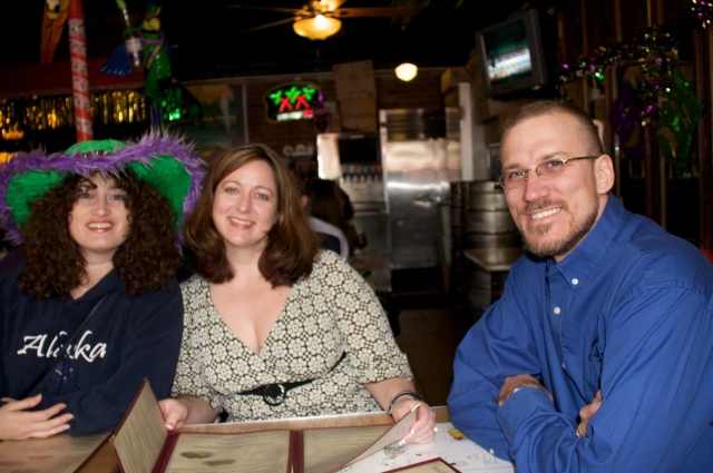 2009-02-20-Beans-n-Jeans-013-Suzi-Marci-Travis.jpg