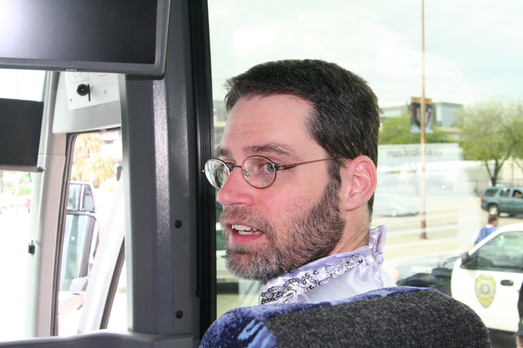 2009/02(February)/02_21_1_Endymion_Pre-Parade/1024x768_2009-02-21-Pre-Parade-25-Chris.JPG