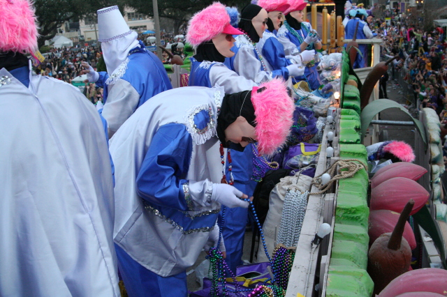 2009/02(February)/02_21_1_Endymion_Pre-Parade/640x480_2009-02-21-Pre-Parade-78-Chris-Ren.JPG