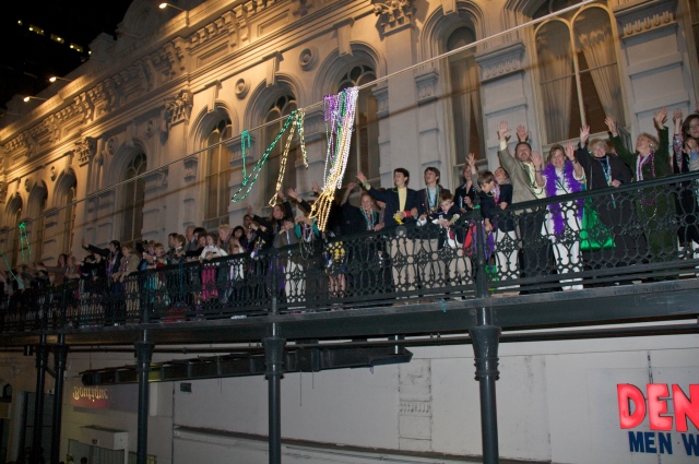 2009/02(February)/02_21_2_Endymion_Parade/640x480_2009-02-21-Parade-19.jpg