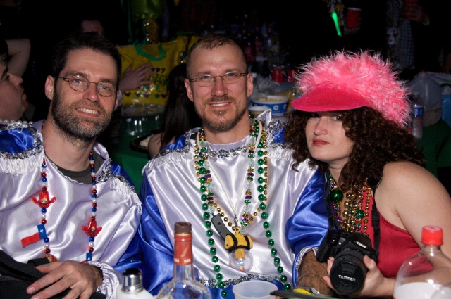 2009/02(February)/02_21_3_Endymion_Extravaganza/640x480_2009-02-21-Extravaganza-17-Chris-Travis-Suzi-GOOD.jpg