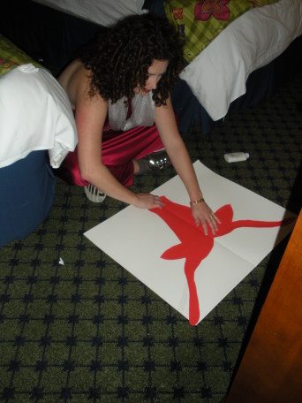 2009-02-21-Extravaganza-01-Suzi-sign.jpg