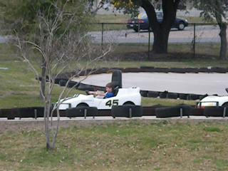 2009-02-16-Austin-Park-and-Pizza-18.png