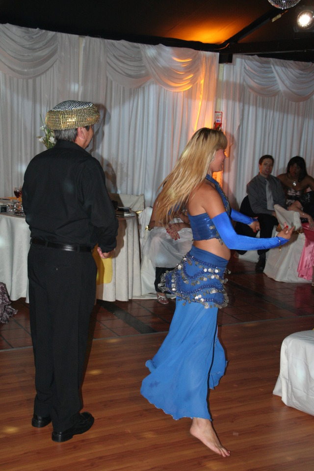 2009-03-13-321-Argentina-belly-dancer.JPG