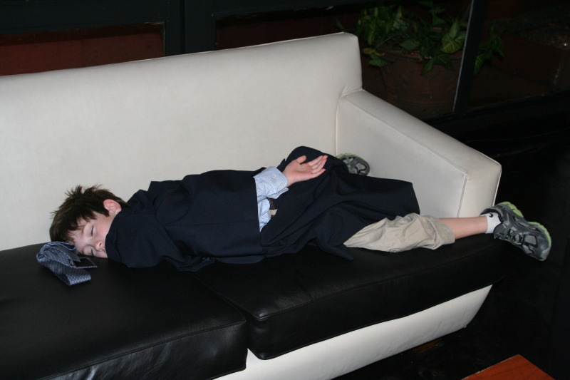 2009/03(March)/Argentina/1-Lucilia-Quince/800x600_2009-03-13-372-Argentina-Dax-sleeping-GOOD.JPG