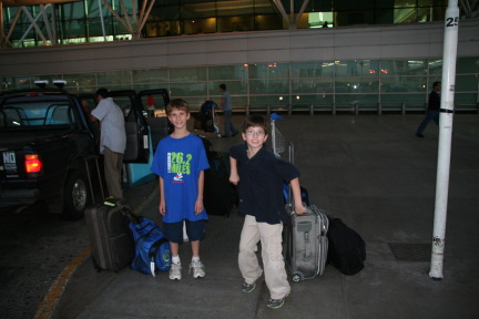 2009-03-13-001-Argentina-Chance-Dax-Airport.JPG