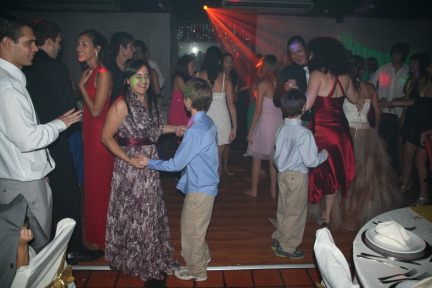 2009-03-13-227-Argentina-Lio-Mark-Marianela-Chance-Dax-Suzi.JPG