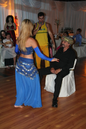 2009-03-13-320-Argentina-belly-dancer.JPG