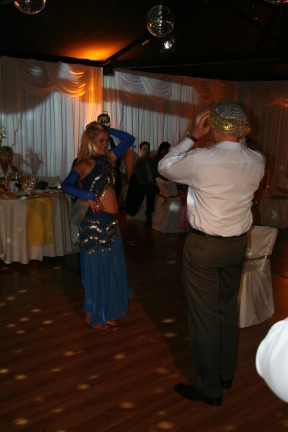 2009-03-13-326-Argentina-belly-dancer.JPG