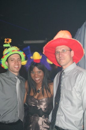 2009-03-13-411-Argentina-Mark-Diane-Travis-hats.JPG