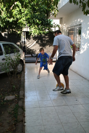 2009-03-15-Argentia-011-Chance-Ruben-Soccer.JPG