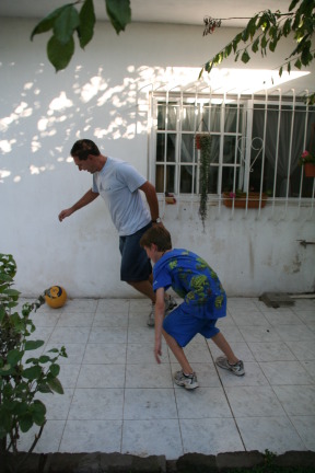 2009-03-15-Argentia-015-Chance-Ruben-Soccer.JPG
