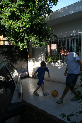 2009-03-15-Argentia-022-Chance-Ruben-Soccer.JPG