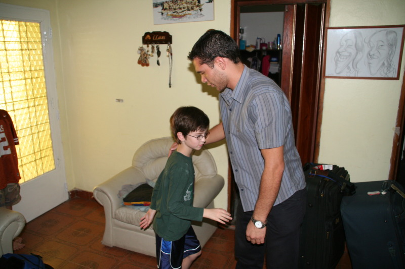 2009/03(March)/Argentina/5-Hanging-at-the-house/800x600_2009-03-20-Argentina-11-Dax-Lio.JPG