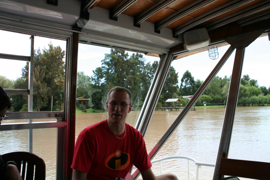 2009/03(March)/Argentina/6-Tigre/1024x768_2009-03-16-Argentia-Tigre-34-Travis.JPG