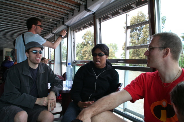 2009-03-16-Argentia-Tigre-24-Mark-Diane-Travis.JPG