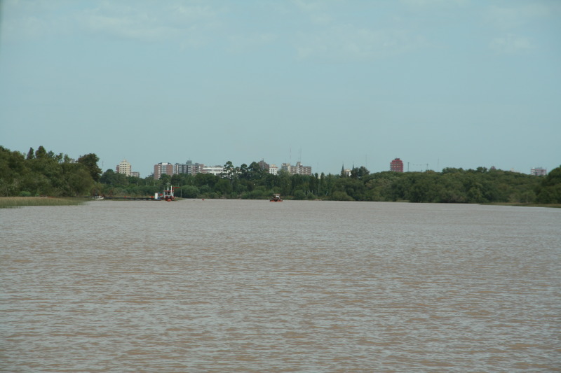2009/03(March)/Argentina/6-Tigre/800x600_2009-03-16-Argentia-Tigre-49.JPG