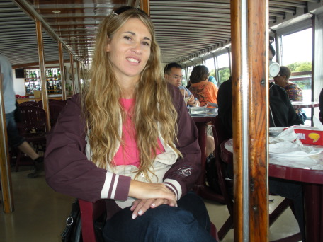 2009-03-16-Tigre-Nikon-04-Adriana.JPG