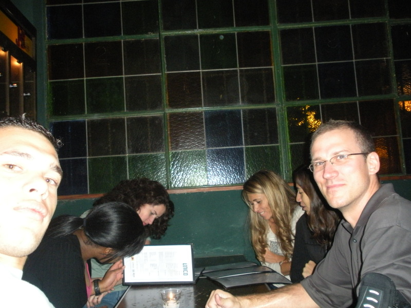 2009/03(March)/Argentina/6a-Casino-night/800x600_2009-03-15-Argentina-Casino-04-Lio-Diane-Suzi-Adriana-Marianela-Travis.JPG