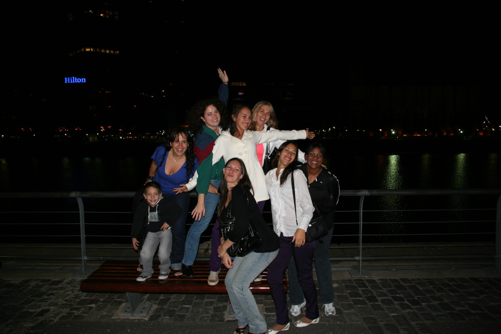 2009-03-16-Argentina-Buenos-Aires-25-Rodrigo-Fernanda-Suzi-Lucila-Laura-Adriana-Marianela-Diane.JPG