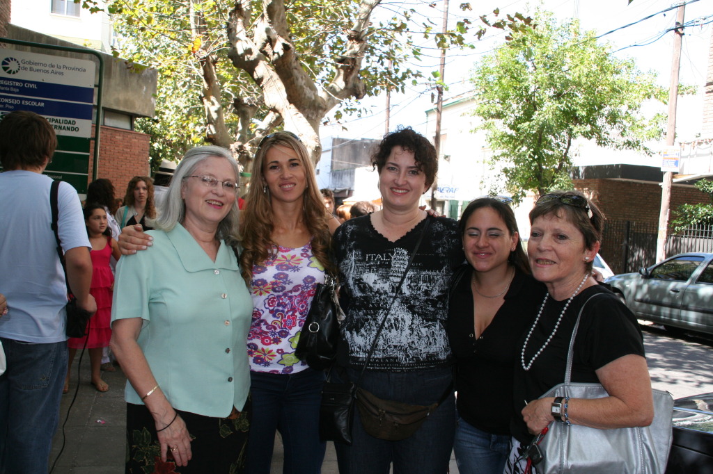 2009-03-20-Argentina-Felipe-Liliana-wedding-42-Susana-Adriana-Suzi-Fernanda-Marta.JPG
