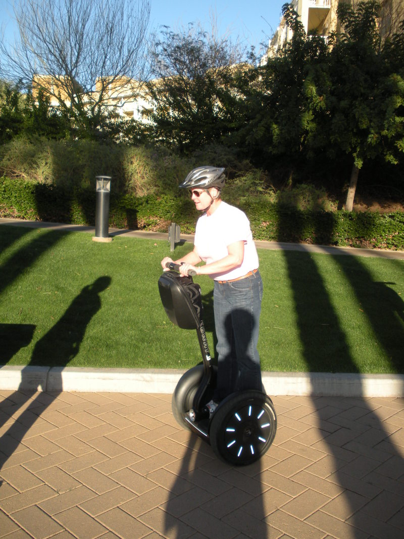 2009/03(March)/ITOC-Phoenix-training/800x600_2009-03-24-ITOC-Phoenix-11-Segway-Zanna.JPG