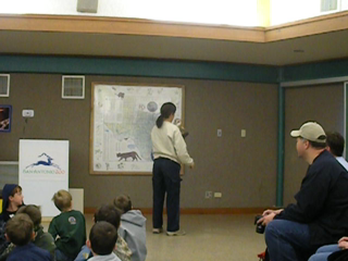 2009-03-11-Pack409-San-Antonio-zoo-03-owl-flying-VIDEO.png