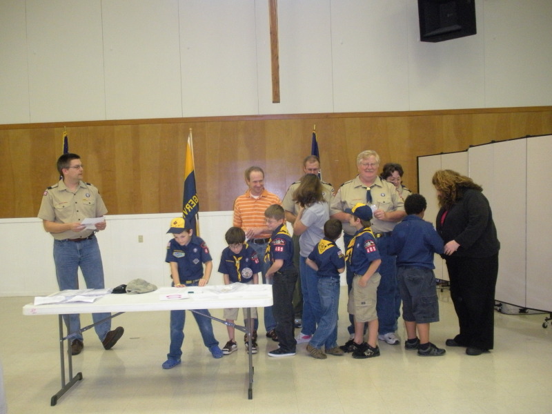 2009/03(March)/Pack409-meeting/800x600_2009-03-27-Pack409-meeting-06.JPG