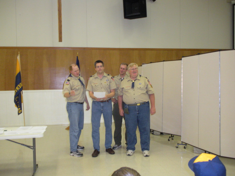 2009/03(March)/Pack409-meeting/800x600_2009-03-27-Pack409-meeting-09.JPG