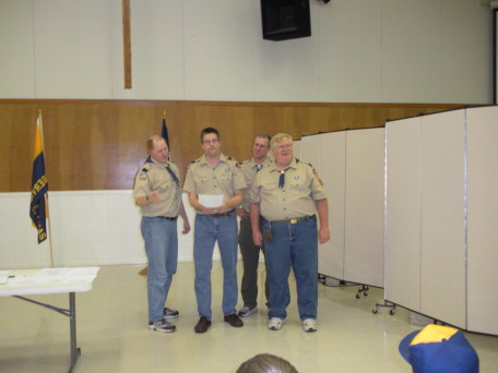 2009-03-27-Pack409-meeting-09.JPG