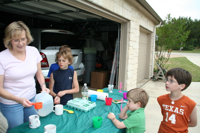 2009/04(April)/Easter/640x480_2009-04-11-Easter-07-Janeen-Vale-Ian-Dax.JPG