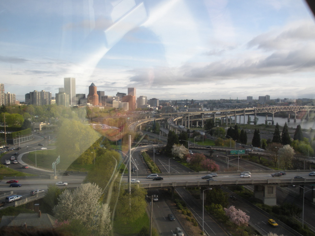 2009/04(April)/ITOC-Portland/1024x768_2009-04-22-ITOC-Portland-OR-05-Gondola.JPG