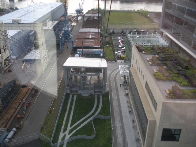 2009/04(April)/ITOC-Portland/640x480_2009-04-22-ITOC-Portland-OR-03-Gondola.JPG