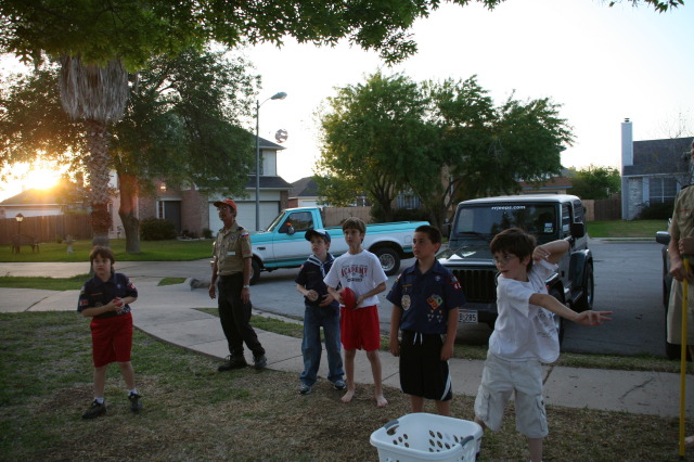 2009-04-01-Pack409-Den1-Physical-Fitness-41-10hole-golf-Logan-Andrew-Chance-CJ-Dax-Travis.JPG