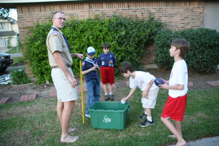 2009-04-01-Pack409-Den1-Physical-Fitness-29-10hole-golf-Travis-Andrew-Locan-Dax-Chance.JPG