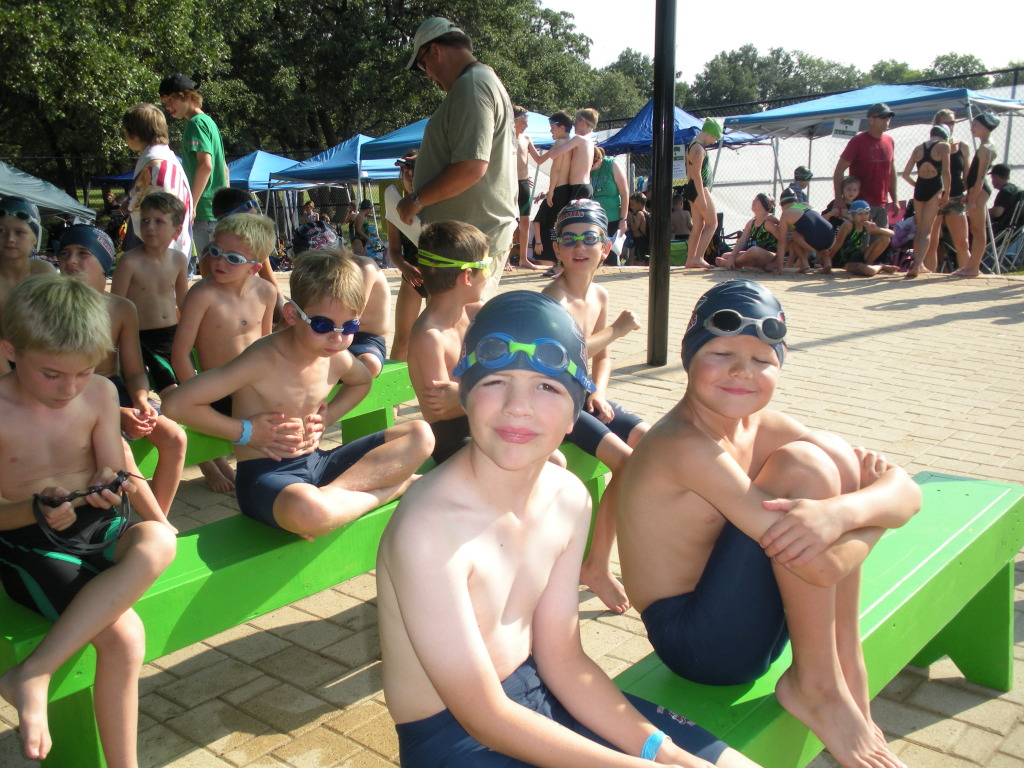 2009/05(May)/Dax-Swim-Meet/1024x768_2009-05-23-Dax-Swim-Meet-08-Case.JPG
