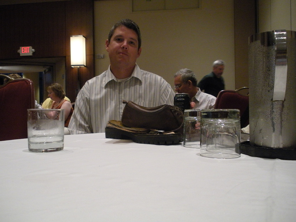 2009-05-13-ITOC-DC-training-518-Bills-shoe-blowout.JPG