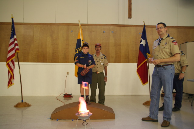 2009/05(May)/Pack409-Crossover/640x480_2009-05-10-Pack409-Crossover-041-Logan.JPG