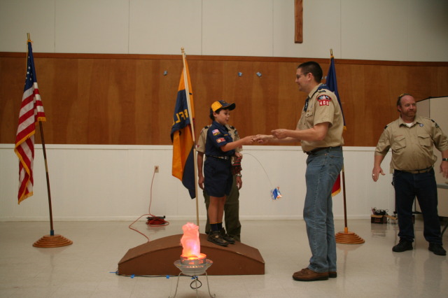 2009/05(May)/Pack409-Crossover/640x480_2009-05-10-Pack409-Crossover-042-Logan.JPG