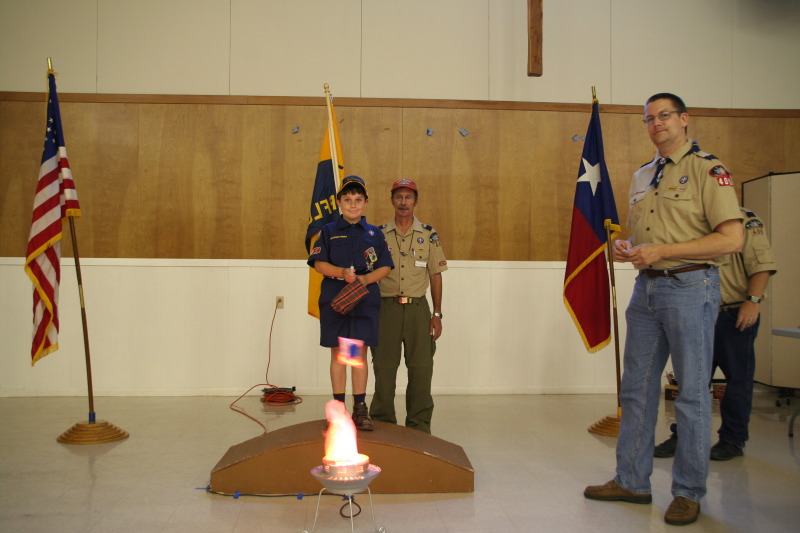 2009/05(May)/Pack409-Crossover/800x600_2009-05-10-Pack409-Crossover-041-Logan.JPG