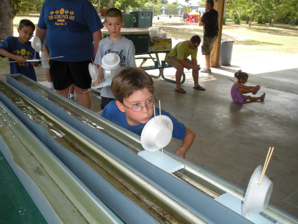 2009-07-18-Pack409-park-17-boat-races-Dax.JPG