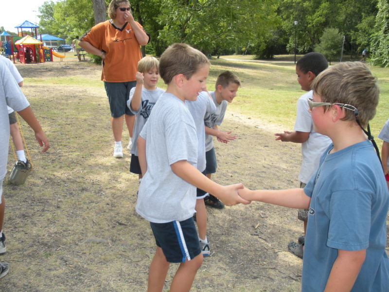 2009-07-18-Pack409-park-08-rock-paper-scissors-Case.JPG