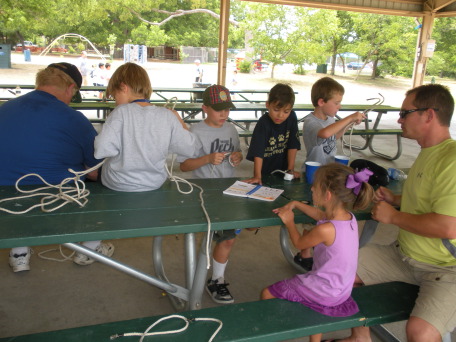 2009-07-18-Pack409-park-61-knot-tying.JPG