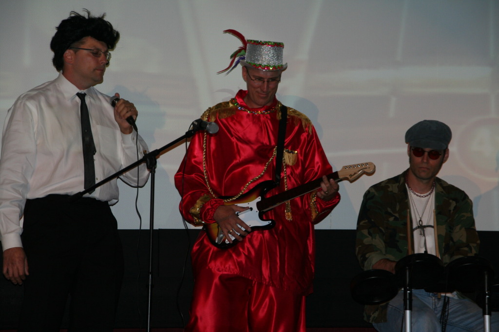 2009/09(September)/Beatles-RockBand-at-Alamo-Drafthouse/1024x768_2009-09-20-Beatles-RockBand-Alamo-Drafthouse-20-Matt-Travis-Chris.JPG