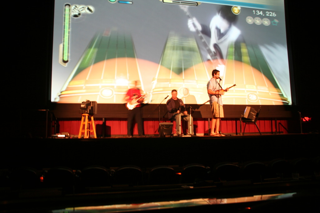 2009/09(September)/Beatles-RockBand-at-Alamo-Drafthouse/1024x768_2009-09-20-Beatles-RockBand-Alamo-Drafthouse-32.JPG