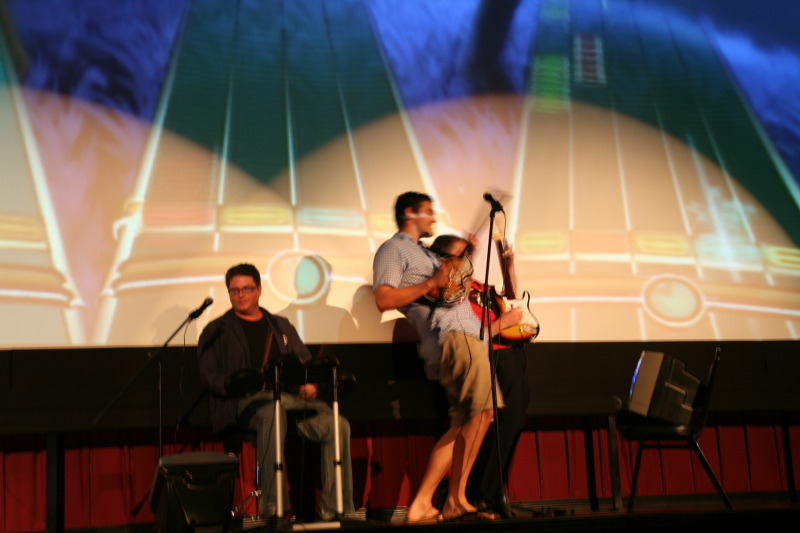 2009/09(September)/Beatles-RockBand-at-Alamo-Drafthouse/800x600_2009-09-20-Beatles-RockBand-Alamo-Drafthouse-37.JPG