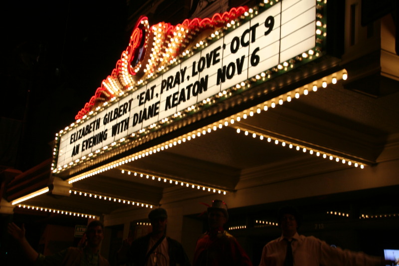 2009/09(September)/Beatles-RockBand-at-Alamo-Drafthouse/800x600_2009-09-20-Beatles-RockBand-Alamo-Drafthouse-48.JPG