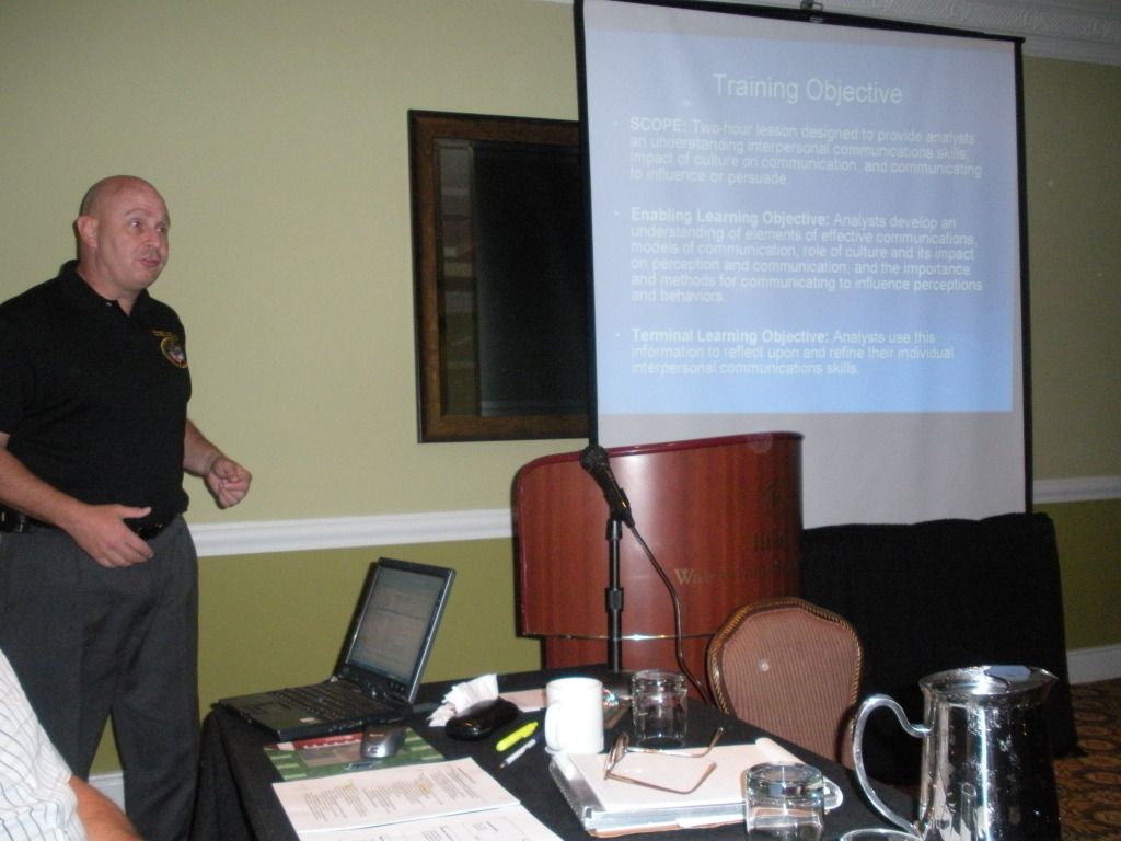 2009/09(September)/ITOC-R1-Huntington-Beach-Training/Day1/2009-09-15-ITOC-R1-Huntington-Beach-training-01-Karl.JPG